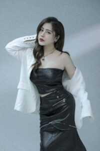 NGÂN NGÂN